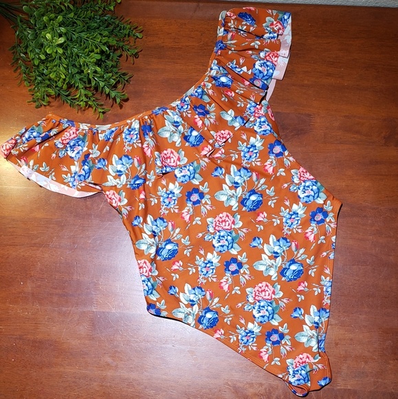 *SALE* NWT Cabana del Sol Off Shoulder Swimsuit - Picture 2 of 8